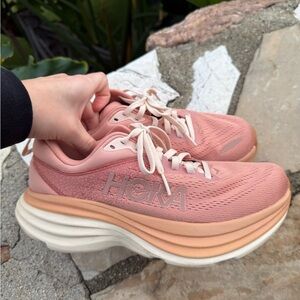 HOKA ONE ONE Bondi 8 'Sandstone
Cream' 7B 381/2